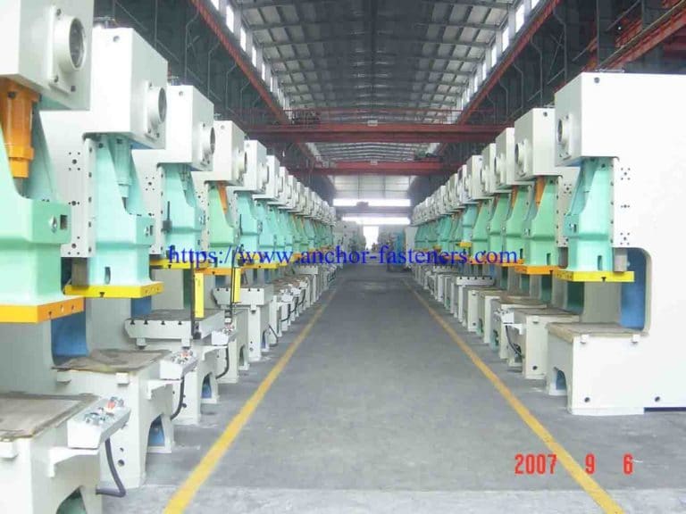 APA110 Ton Punch machine for M20 wedge anchor clips progressive