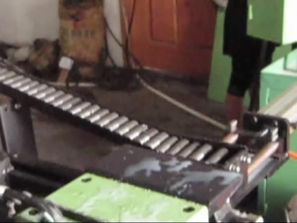 Elevator anchor automatic slotting machine