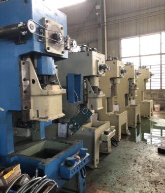 GC Series 80-260Tons guide plate type hydraulic stamping press