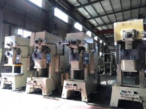 GM Series 200-600Tons guide plate type hydraulic press punching machine