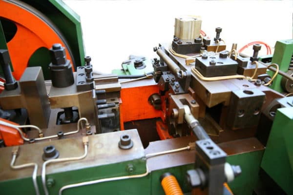 High Speed Two Die Four Blows Cold Heading Machines details1