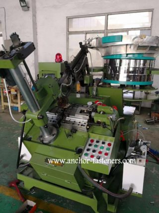 APM-400 Automatic Self Drilling Screws End Forming Machine