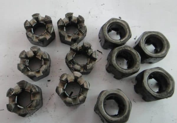 castle nut slotted by automatic slot milling machine