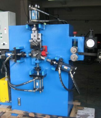 Hook wire heading and typing wire forming production machine