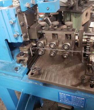 JIS spring lock washer cut to piece machine