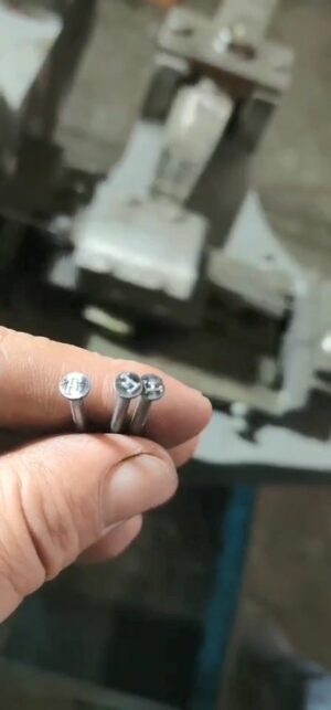Iron steel nails high speed making machine