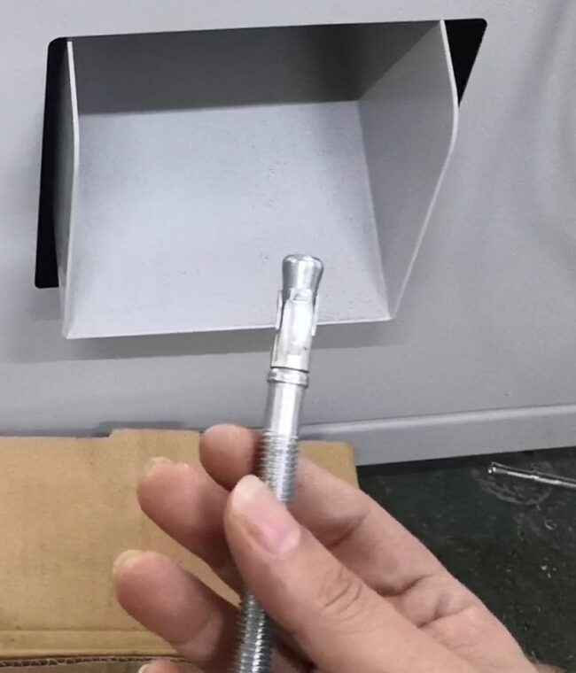 Sleeve expansion anchor bolt fastener automatic assembly machine Bolt