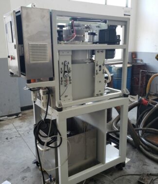 Machine tools automatic cutting fluid cleaning slag removal machine