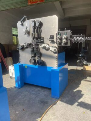 All servo drive packing buckle high speed forming machine