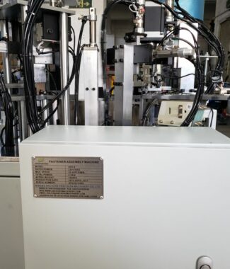 Bolt washers nut automatic assembly machine line