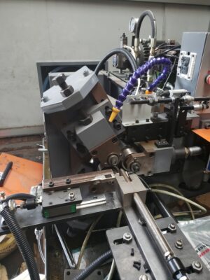 DIN916 gurb set screw auto feeding hydraulic thread rolling machine