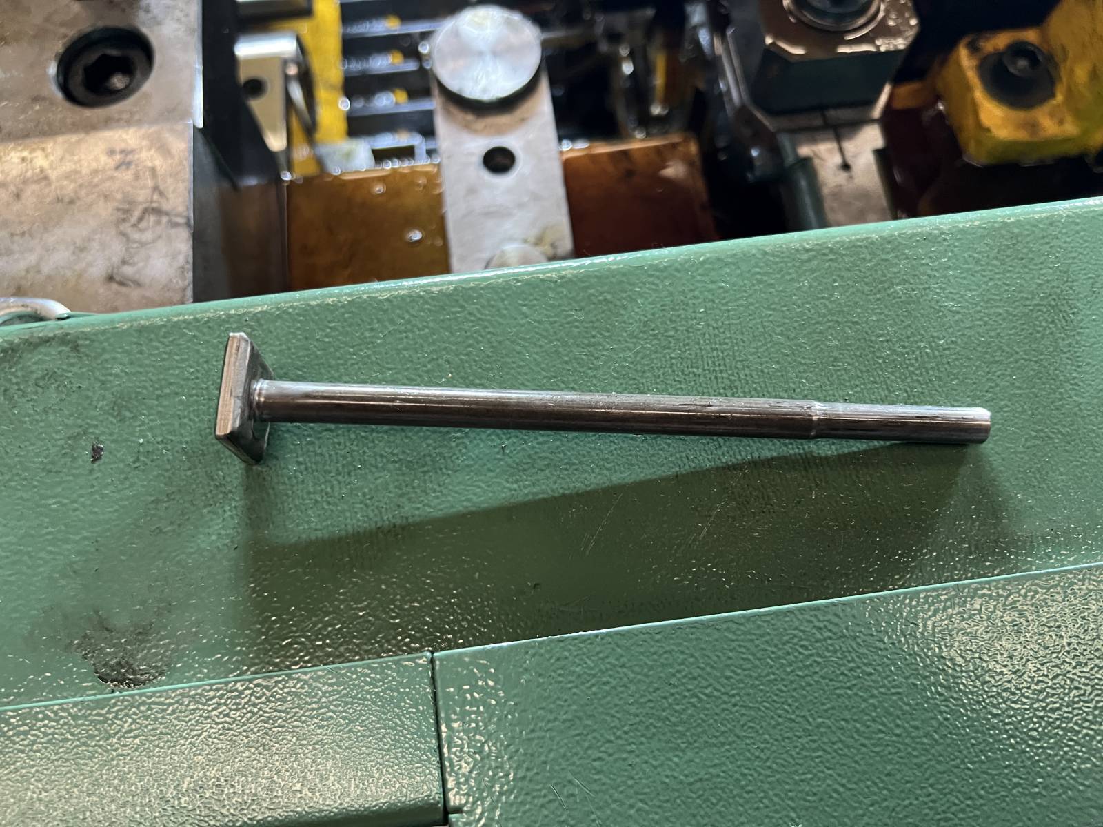 Solar photovoltaic facility use square head bolts